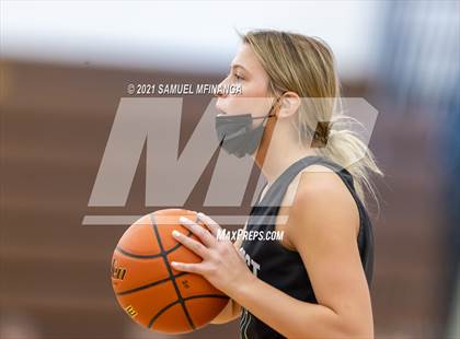 Thumbnail 3 in Fremont @ Lincoln Southwest photogallery.