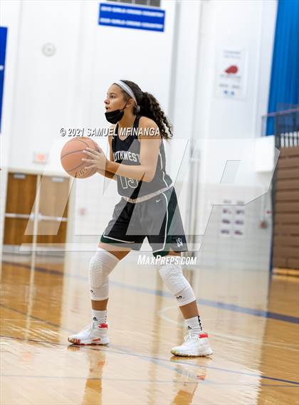 Thumbnail 2 in Fremont @ Lincoln Southwest photogallery.