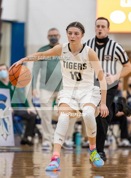 Thumbnail 2 in Fremont @ Lincoln Southwest photogallery.