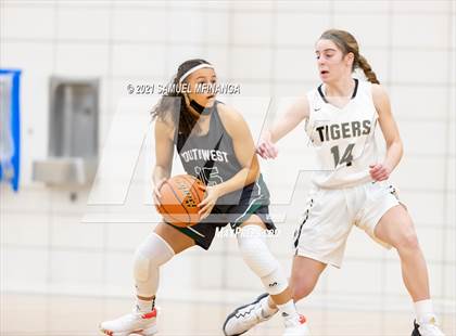 Thumbnail 3 in Fremont @ Lincoln Southwest photogallery.