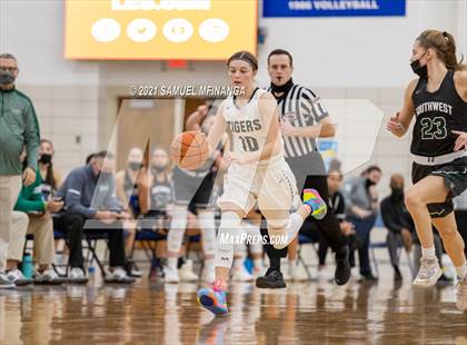 Thumbnail 2 in Fremont @ Lincoln Southwest photogallery.