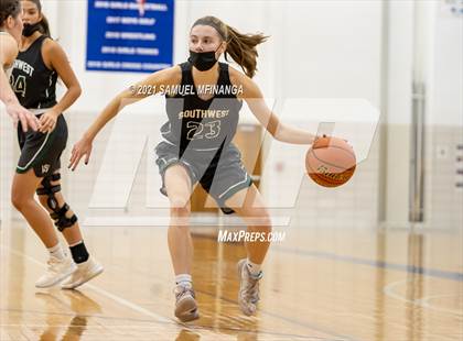 Thumbnail 2 in Fremont @ Lincoln Southwest photogallery.