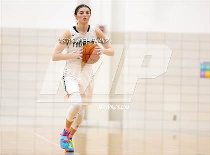 Thumbnail 2 in Fremont @ Lincoln Southwest photogallery.