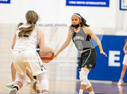 Thumbnail 2 in Fremont @ Lincoln Southwest photogallery.