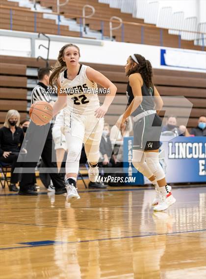 Thumbnail 3 in Fremont @ Lincoln Southwest photogallery.