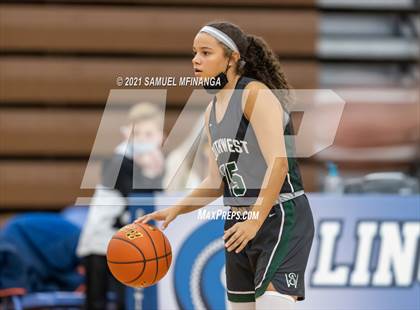 Thumbnail 1 in Fremont @ Lincoln Southwest photogallery.