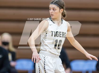 Thumbnail 3 in Fremont @ Lincoln Southwest photogallery.