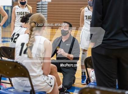 Thumbnail 1 in Fremont @ Lincoln Southwest photogallery.