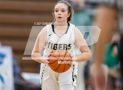 Thumbnail 2 in Fremont @ Lincoln Southwest photogallery.