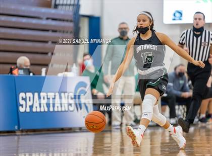 Thumbnail 2 in Fremont @ Lincoln Southwest photogallery.