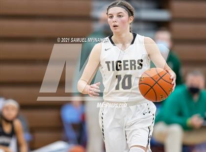 Thumbnail 1 in Fremont @ Lincoln Southwest photogallery.