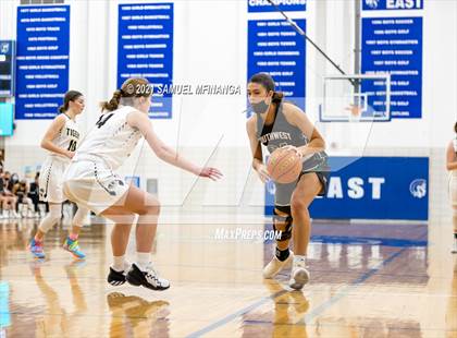 Thumbnail 1 in Fremont @ Lincoln Southwest photogallery.