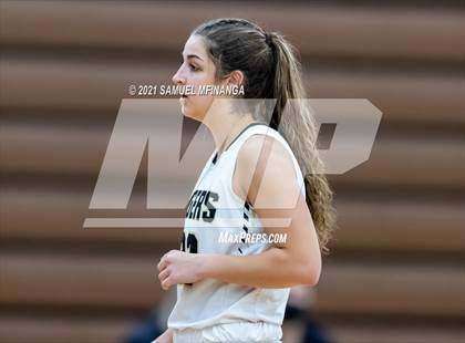 Thumbnail 2 in Fremont @ Lincoln Southwest photogallery.