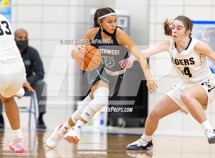 Thumbnail 3 in Fremont @ Lincoln Southwest photogallery.