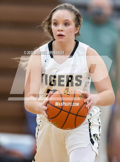 Thumbnail 1 in Fremont @ Lincoln Southwest photogallery.