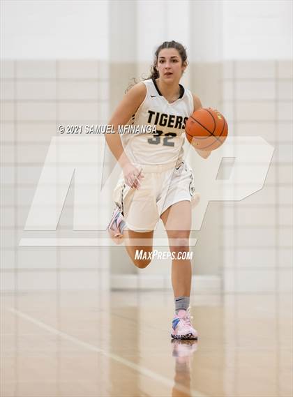 Thumbnail 2 in Fremont @ Lincoln Southwest photogallery.