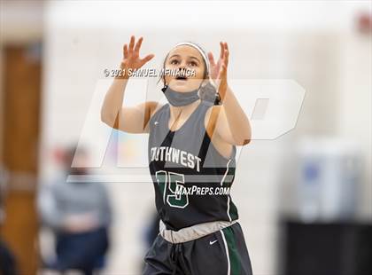 Thumbnail 3 in Fremont @ Lincoln Southwest photogallery.