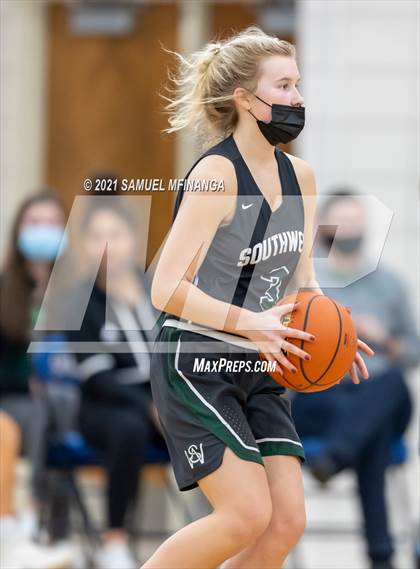 Thumbnail 2 in Fremont @ Lincoln Southwest photogallery.