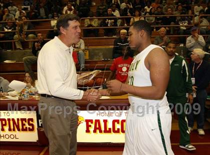 Thumbnail 3 in Poly vs. Mayfair (MaxPreps Holiday Classic) photogallery.
