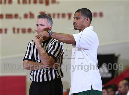 Thumbnail 1 in Poly vs. Mayfair (MaxPreps Holiday Classic) photogallery.