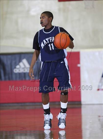Thumbnail 3 in Poly vs. Mayfair (MaxPreps Holiday Classic) photogallery.