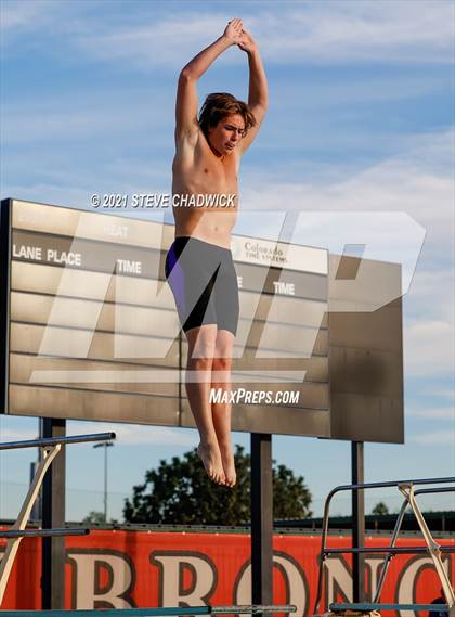 Thumbnail 2 in AIA Division I,III Diving Finals photogallery.