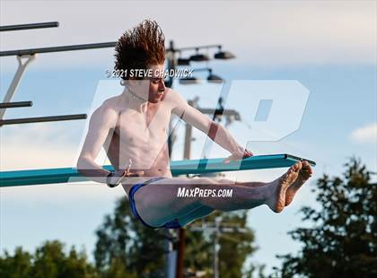 Thumbnail 1 in AIA Division I,III Diving Finals photogallery.