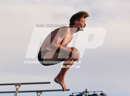 Thumbnail 3 in AIA Division I,III Diving Finals photogallery.