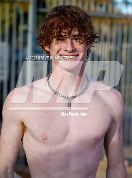 Thumbnail 3 in AIA Division I,III Diving Finals photogallery.