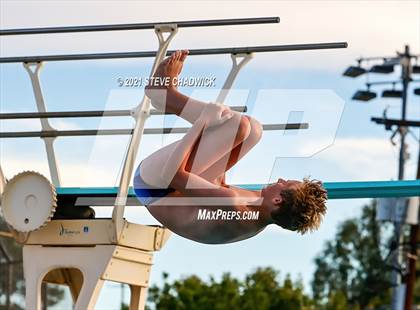 Thumbnail 1 in AIA Division I,III Diving Finals photogallery.
