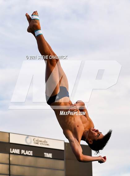 Thumbnail 2 in AIA Division I,III Diving Finals photogallery.