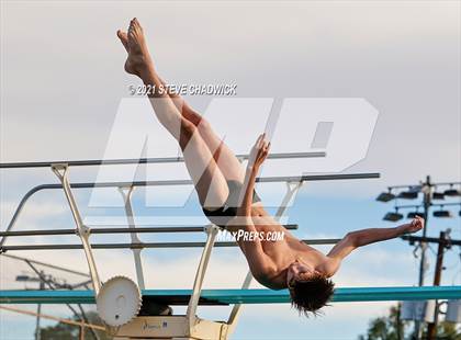 Thumbnail 3 in AIA Division I,III Diving Finals photogallery.