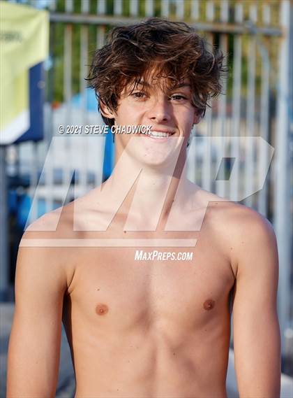 Thumbnail 1 in AIA Division I,III Diving Finals photogallery.