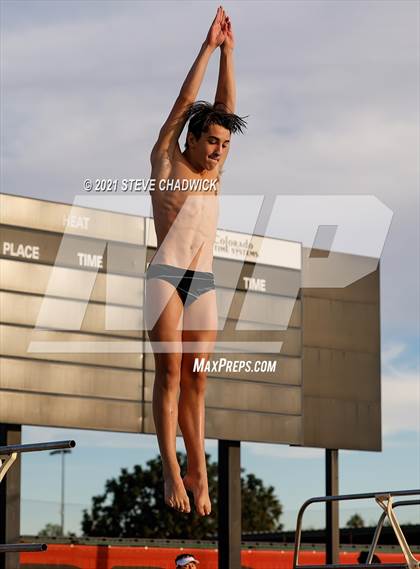 Thumbnail 2 in AIA Division I,III Diving Finals photogallery.