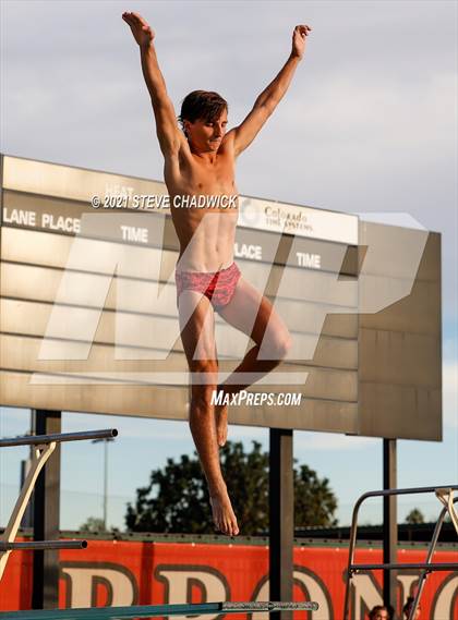 Thumbnail 3 in AIA Division I,III Diving Finals photogallery.
