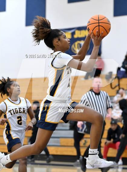 Thumbnail 1 in Ponderosa @ Inderkum photogallery.