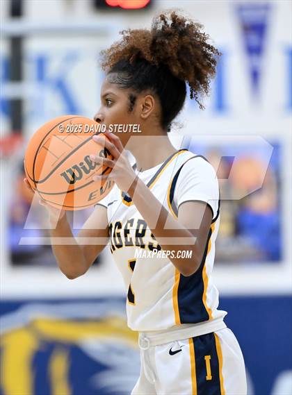 Thumbnail 1 in Ponderosa @ Inderkum photogallery.