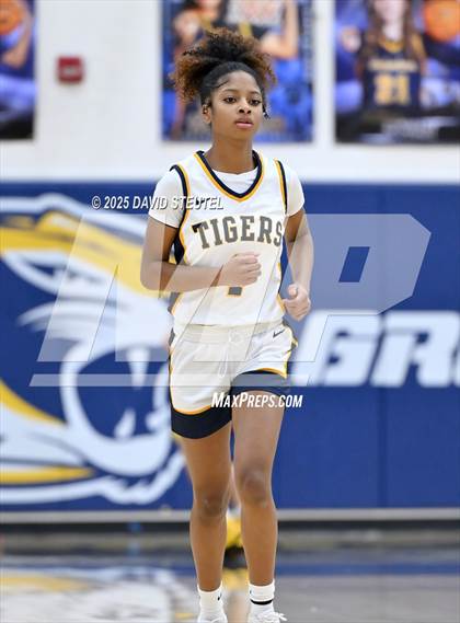 Thumbnail 1 in Ponderosa @ Inderkum photogallery.