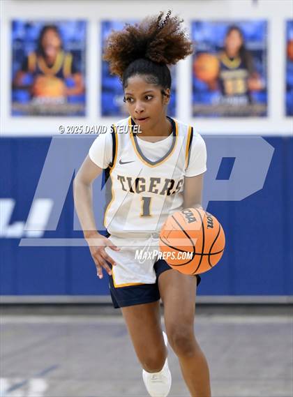 Thumbnail 1 in Ponderosa @ Inderkum photogallery.