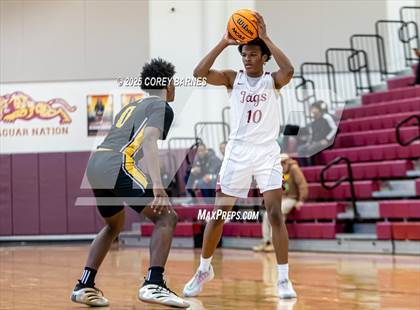 Thumbnail 3 in Central Gwinnett vs. Jackson (Hard In The Paint) photogallery.