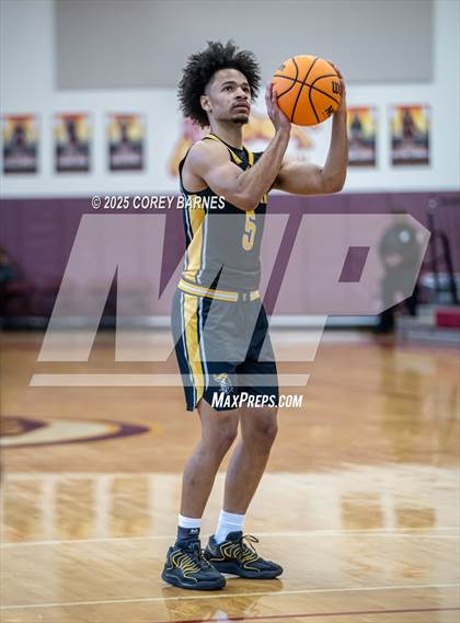 Thumbnail 3 in Central Gwinnett vs. Jackson (Hard In The Paint) photogallery.