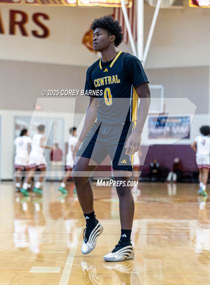 Thumbnail 3 in Central Gwinnett vs. Jackson (Hard In The Paint) photogallery.