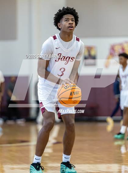 Thumbnail 2 in Central Gwinnett vs. Jackson (Hard In The Paint) photogallery.