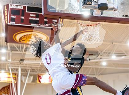 Thumbnail 3 in Central Gwinnett vs. Jackson (Hard In The Paint) photogallery.