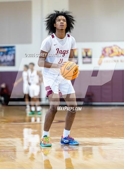 Thumbnail 2 in Central Gwinnett vs. Jackson (Hard In The Paint) photogallery.