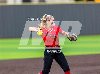 Thumbnail 2 in Trenton @ Muenster (UIL 2A Softball Region 2 Regional Semifinal) photogallery.