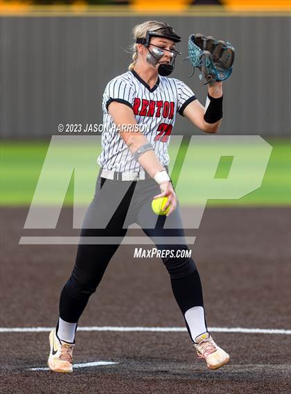 Thumbnail 2 in Trenton @ Muenster (UIL 2A Softball Region 2 Regional Semifinal) photogallery.