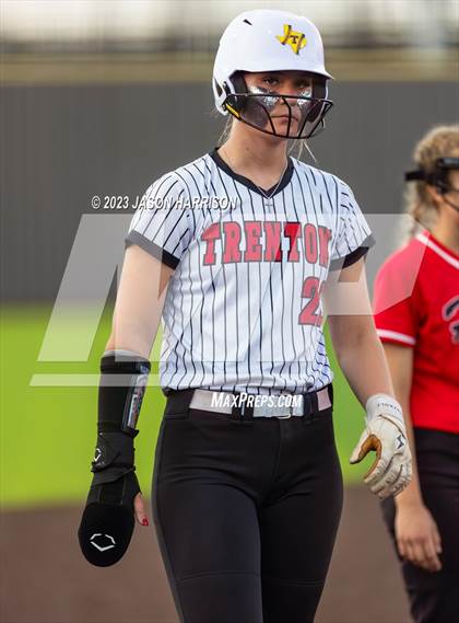 Thumbnail 3 in Trenton @ Muenster (UIL 2A Softball Region 2 Regional Semifinal) photogallery.