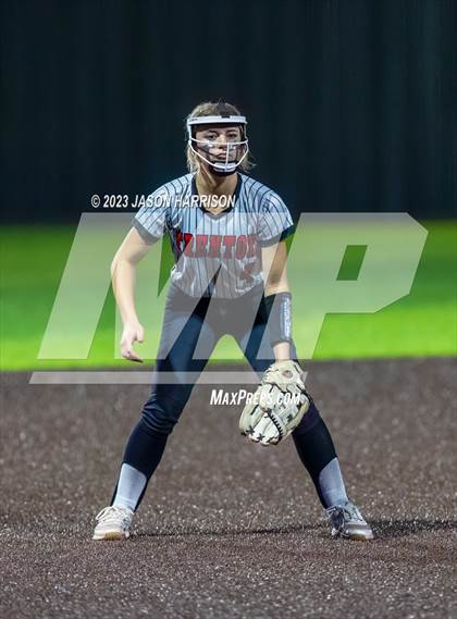 Thumbnail 2 in Trenton @ Muenster (UIL 2A Softball Region 2 Regional Semifinal) photogallery.