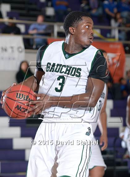 Thumbnail 1 in Christian Brothers vs. El Cerrito (St. Hope Elite Classic) photogallery.